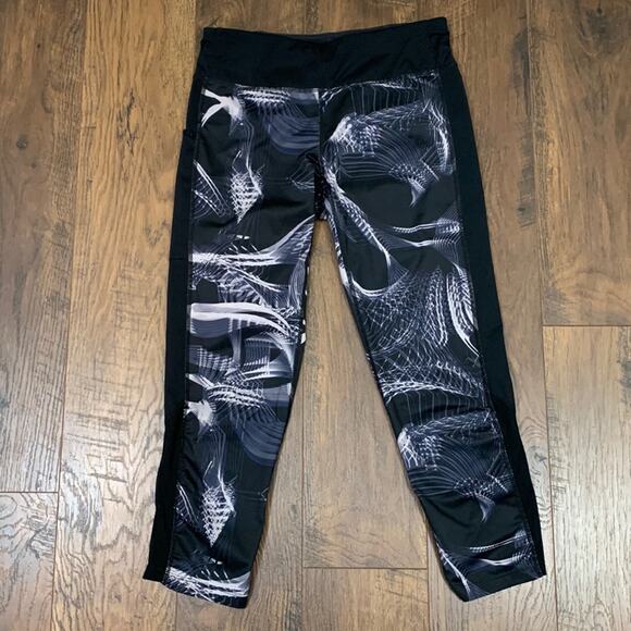 Nike Dri-Fit Black/White Patterned Crop Leggings - Picture 1 of 7